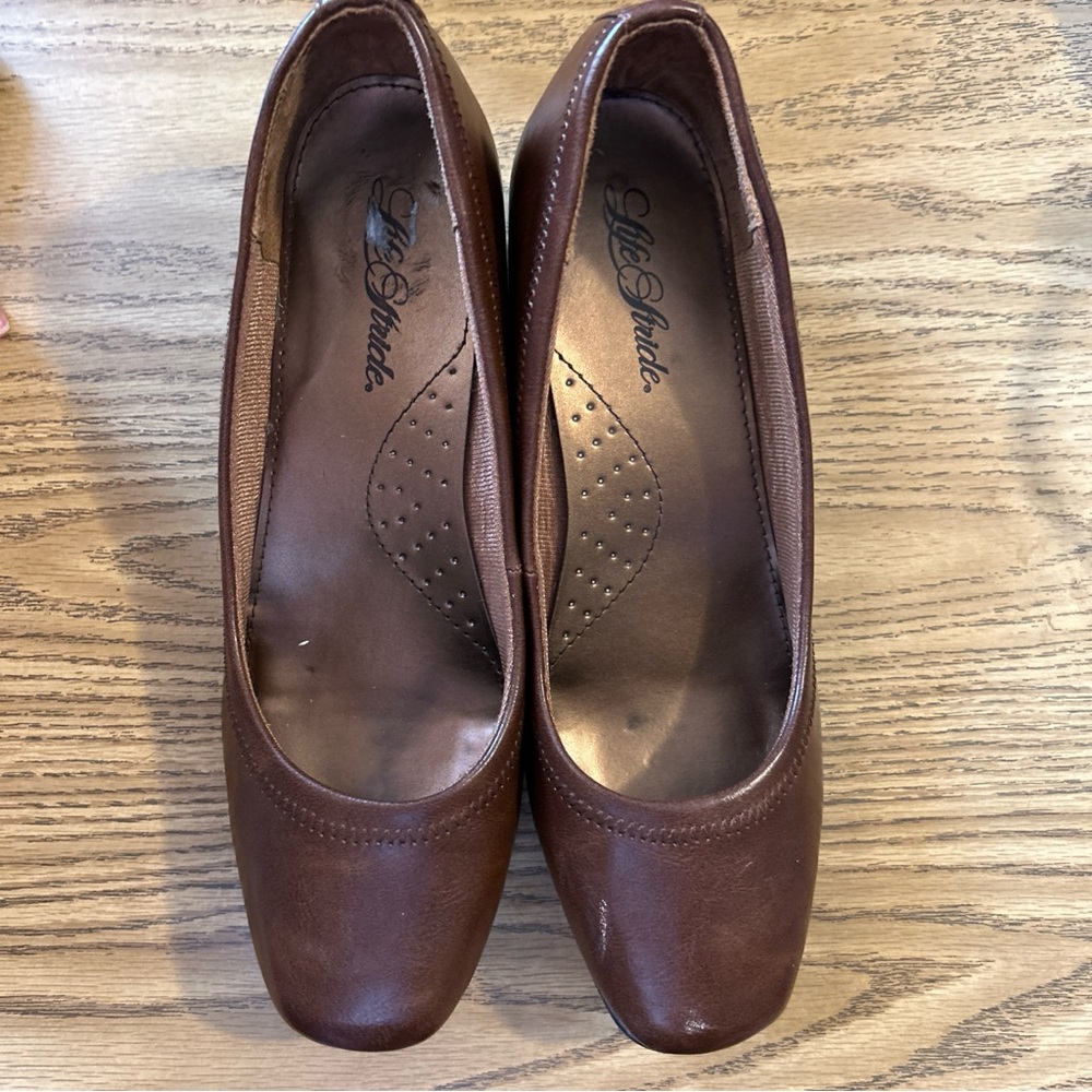 LifeStride Womens Groovy Faux Leather Slip On Wedge Heels
